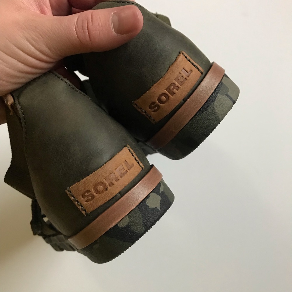 *SOLD!* NWOB Sorel torpeda Carly sandals - Picture 6 of 7